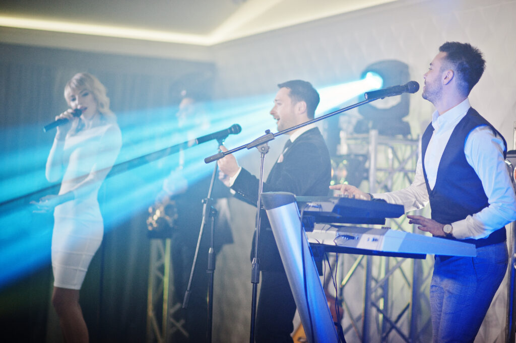 Musicial live band